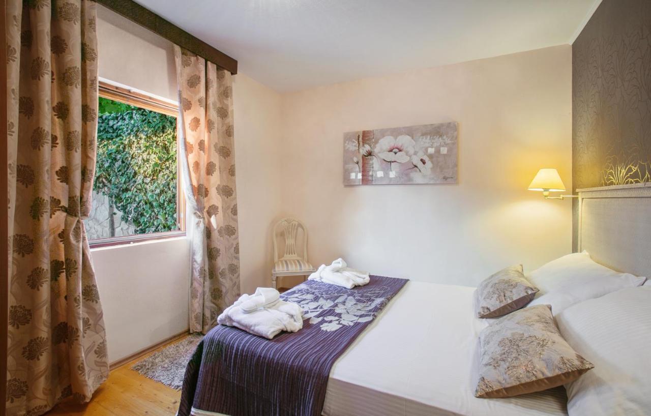 Golden View Luxury Apartment