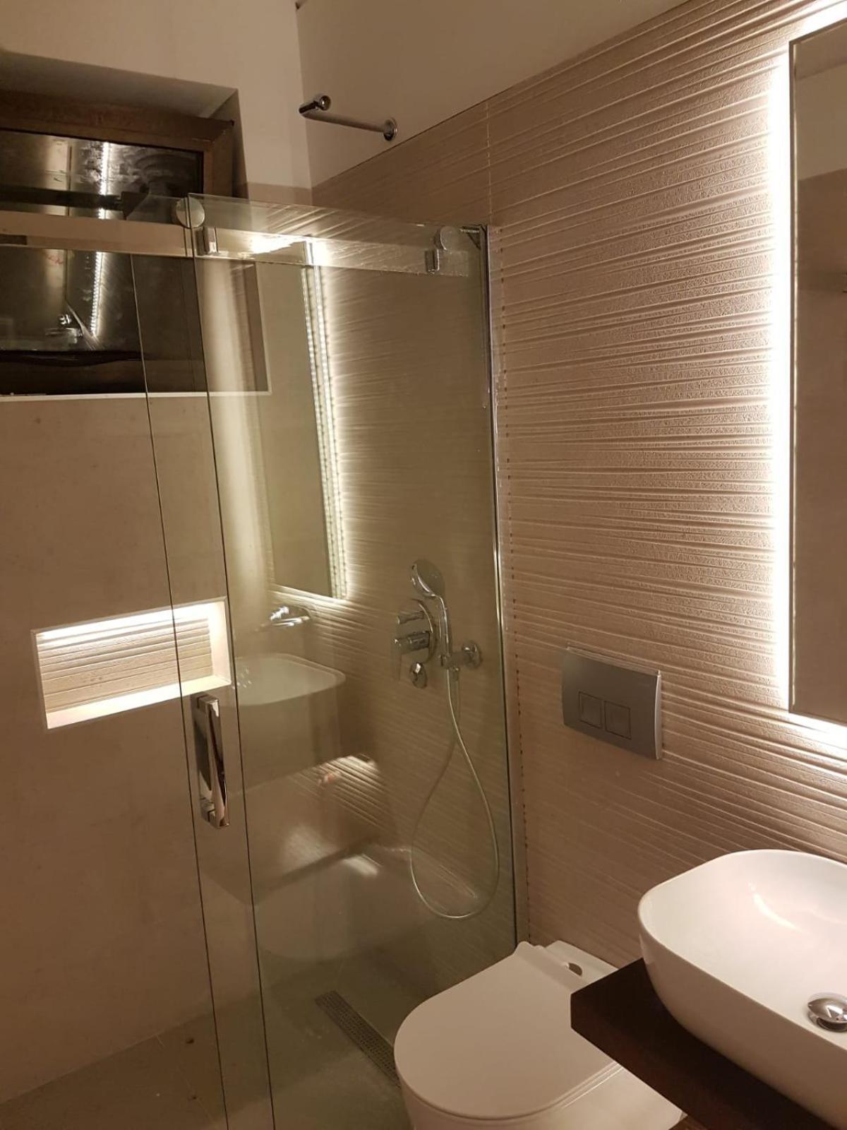 Golden View Luxury Apartment *